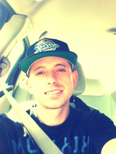 LION__OIL's profile picture. Fuck yo couch! KCCO