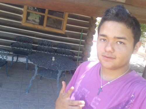 erik samir flores rivera  27 de abril 96 y 100%fan de jazminconj ariba el topooo