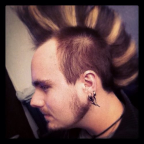 Bass Player/Backup Vocalist for @GoneForDays Founder of Hawkeman Apparel HawkemanApparel
