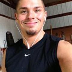 Certified insanity instructor~ Beachbody coach~Lost 184 pounds️~Motivator️ ~Follow me on facebook also http://t.co/qHAg8MqL2O