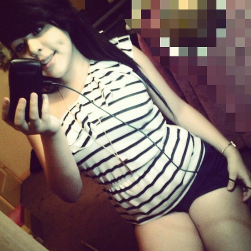 Fb :Lesley Avena  , ig : lesleyave_ follow me , i follow back ♥