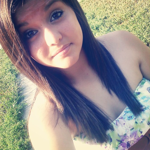 My Name Is Lauren And I Love Travis Williams(: