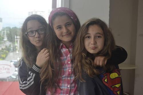 VALEYBOL AŞIĞIYIYIM , ARDAYI VE TAHAYI ÇOK SEVİYORUM, RİHANNA, ONE DİRECTİON , JUSTİN BİEBİR . ♥ KALP BENN