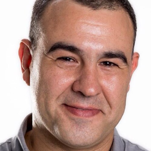 esser humà una mica perplex amb els canvis que veu i viu