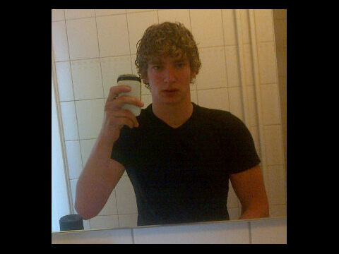 Tonnie5678's profile picture. 