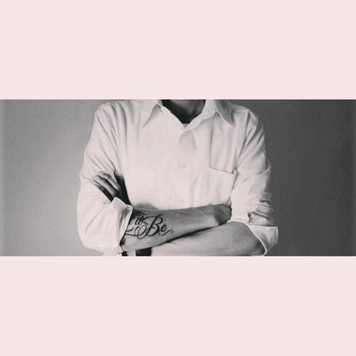 _fromjune's profile picture. di sana di situ di sini