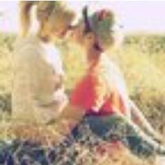 Liefdetweets. Soms een gooi. Soms een Promo .Only god can judge me 3