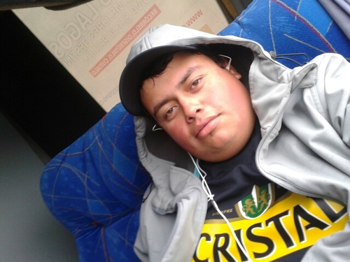 soy xn caxro terible simpatiko ,mi pasion lo qxe mas amo es COLO-COLO lo trato de segxir a donde vaia y si me qxeres conocer sigxeme y te enteraras de mnxas cos