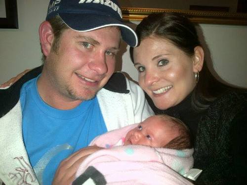 chala0722's profile picture. Love my wife & daughter!