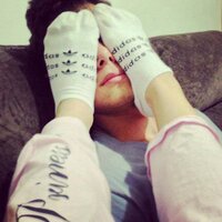 كلب تحت رجلين البنات (@feraselkalb) Twitter profile photo