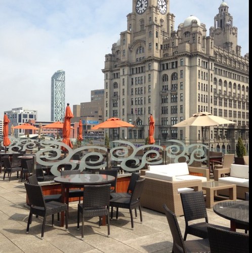 A modern pan-Asian restaurant, cocktail bar & lounge overlooking the vibrant waterfront at Liverpool's Pier Head.