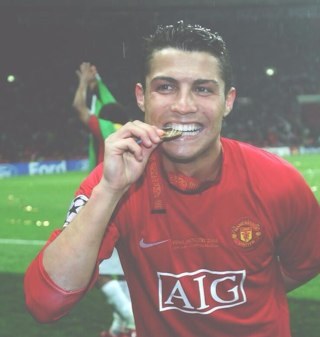 ClockmanJunior's profile picture. http://t.co/ZNp23sDA3e