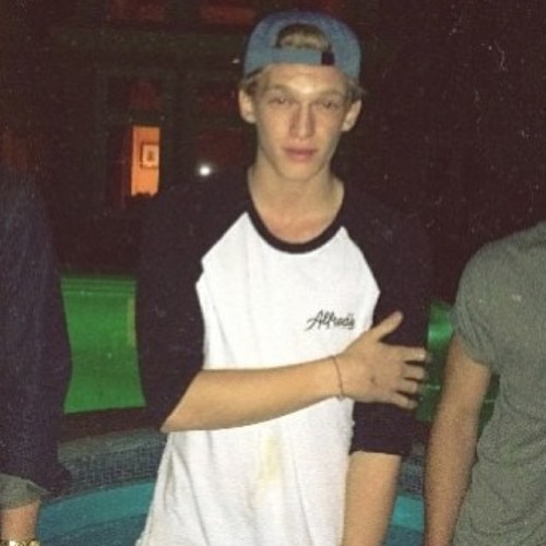 Updates, new, and information on the one and only Cody Simpson. You can preorder his album Surfers Paradise now.