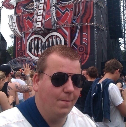 21,  Hard Dance Music! Game Technology & Producing at Saxion Enschede