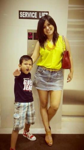 lawyer|model gadungan:P | a mommy of 2 kids | addicted to coffee | bRitPop is my soul| Snow Patrol, OneRepublic, Blur, the Cure, Muse, One Direction