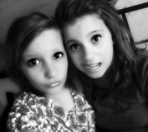Chu pas le genre de meuf que tu peut croire ;)33