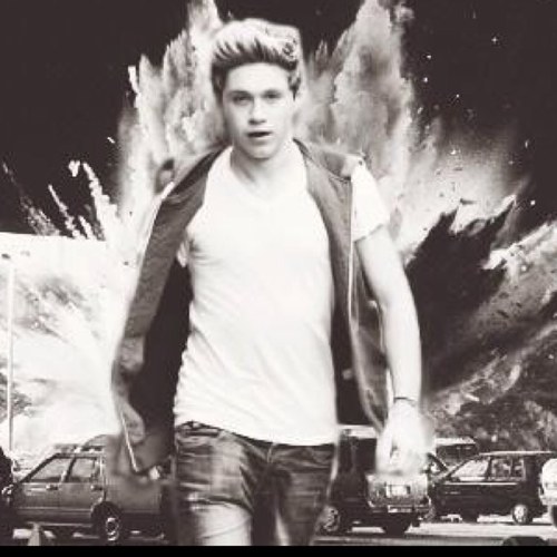 THIS IS A FREE FOLLOW SO PLEASE FOLLOW @MahooosiveHoran