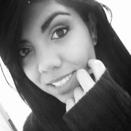 15 anos,Libriana, Apaixonada por Moda e Maquiagem e aquela que Procura a Felicidade em tudo o que faz, e que ama estar com a Família e Amigos :]] *