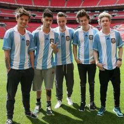 HI! Vas happenin! Directioner of heart .. ♥ Danielle, Eleanor y Perrie | | 1D ,LM y JB |
