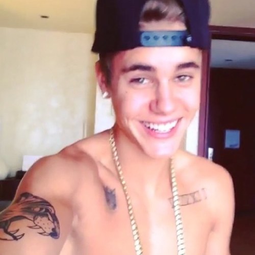 @Justinbieber is my everything i'm a belieber and i'm proud of them... I need not here I write my novel only:don't hate me not think I would be ugly respect me