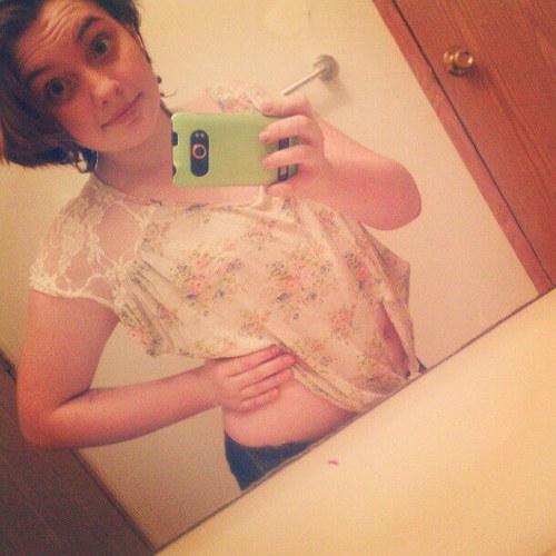 Im nicole, i like weed, because im cool.