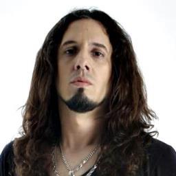 Fã Clube OFICIAL do @IvanCopelli atual baterista da banda Burlesca,um dos melhores bateristas do brasil, que é dono da famosa fábrica de baterias Hutch Drums