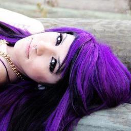 sem  falsidade,adoro roxo   (deu pra percebe  ne  (o cabelo diz tudo))adoro