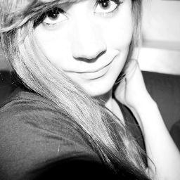 Fuis moi je te suis, suis moi je te fuis.. Follow me :3