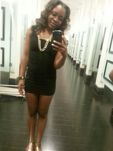 Shawty Bomb :)  , Gettinn $$$ on youu Hoesss , make yaa Nigga wanna leave yaa Ahaaaa :P ; Rip to all My Homiesss && Free all my Hittas . BabyShaun GodMamma 3
