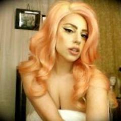 When POP sucks the tits of ART.      Follow me Lady Gaga ping:2A604AD0