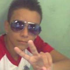 → Euu queroo.
 Euu PossO.
 Euu coonsiigO ←
 ●๋• Siimplees αssiim   Eu Amo Futebol Pizza E Mulher!
