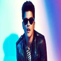 We love Bruno Mars and we are Hooligans C:
Follow back? Thanks