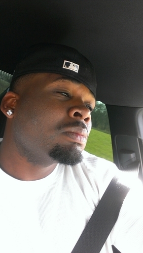 Limuel34's profile picture. getting paid...ill holla wenever that stops