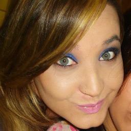 Ariana, extrovertida, meiguinha e super amiga. Prazer :P