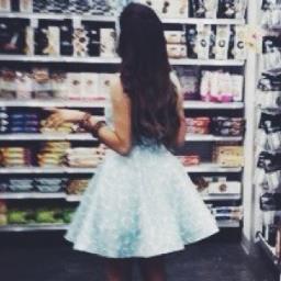 Italian Food Lover, Wildfox Couture fanatic & Ariana Grande-Butera obsessed.