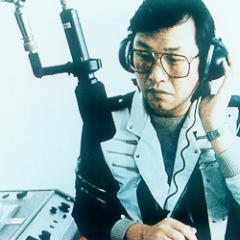 음악, 영화, 코메디를 좋아하는 DJ.