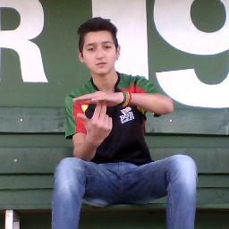 ;*  Segue? Sigo devolta ;**