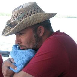 Signaleur pour l'ASRQ, au première loge des courses automobiles. Merci Gilles, ainsi que nos autres pilotes Québécois ! http://t.co/YYoWhMgVwB (nous recrutons)