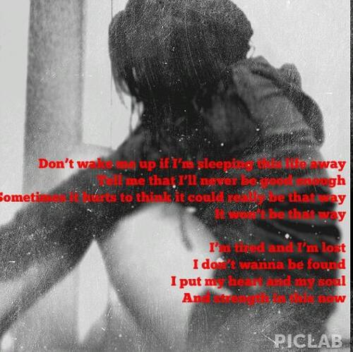 SWS♥ food,music, and sleep is what my life is all about. i hate you all kbye.