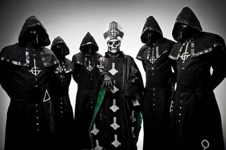 La mejor banda sueca de los últimos tiempos..... För dem som följer den bästa svenska bandet på senare tid. Papa Emeritus välsigna. 29/09/13