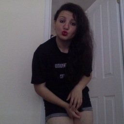 Im 14 years 
i love jason deruloo my future husband 3 3