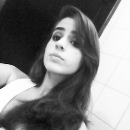 Ela acreditava em anjo e, porque acreditava, eles existiam. Clarice Lispector