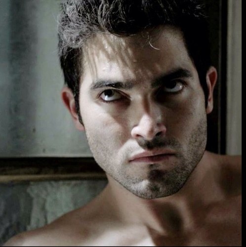 ForsakenRepute's profile picture. Ryker Cedric Vladimir. | Werewolf. | 'Fear is faded by time. Fear is created from the future.'