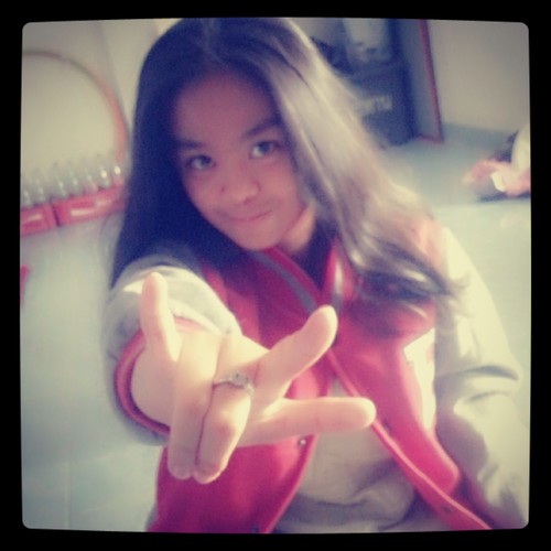 Thank you for follow me 
(I'm directioner ♡♥♡♥)