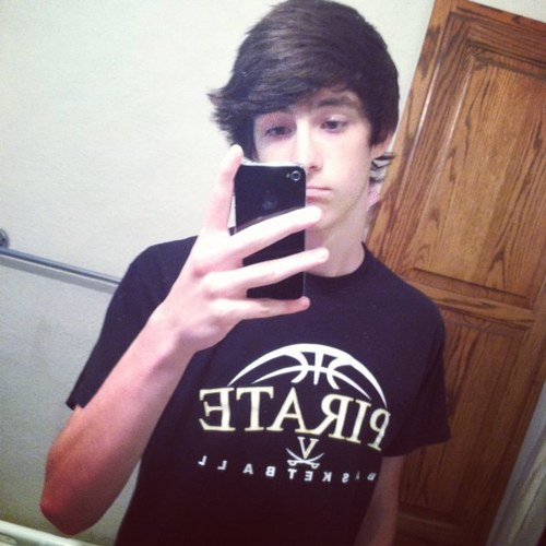 Just a V-town kid (: