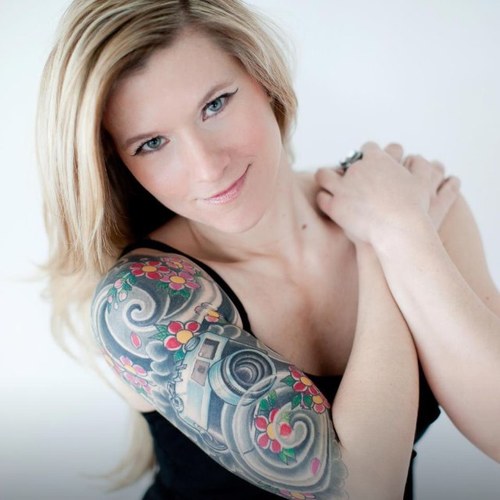 Photographer. Portraits - Seniors, Headshots, Beauty. Weddings and nature photography! Also tweeting @midwesttraveler