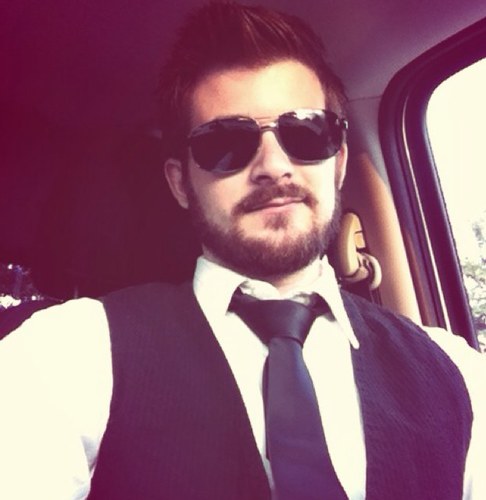 toadman420x's profile picture. Survivor of Crohn’s disease, Lover of beets, respecter of bears, hater of Battlestar Galactica.