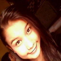 a simple girl tweeting about L.I.F.E. ♥ --follow me, i follow back!
