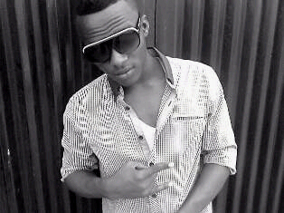 darniyz's profile picture. AM JUST ME.....#TEAM_FCB FOLLOW AND I FOLLOW BACK#AM ADDICTED TO MY FOLLOWERS...#HOLLA AT YOUR BOY