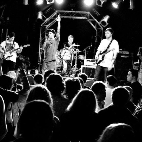 Standard Manoeuvres are a 5 piece Hip-Hop band from Cheshire. Sam - Bars, Will - Guitar & Vox, Karl - Licks, Liam (Obie) - Bass, Gaz - Beats
